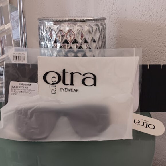 OTRA EYEWEAR Modern Elka Cat Eye Sunglasses COLOR: BLACK/SMOKE FADE**NEW! - Picture 6 of 8